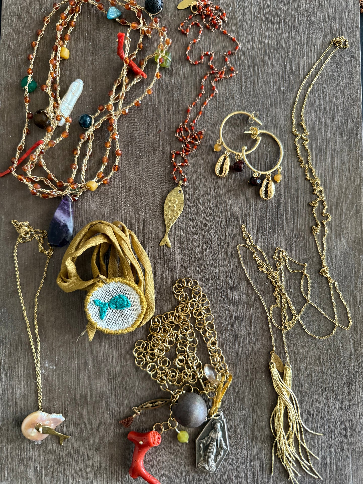 Collana lunga pesciolino